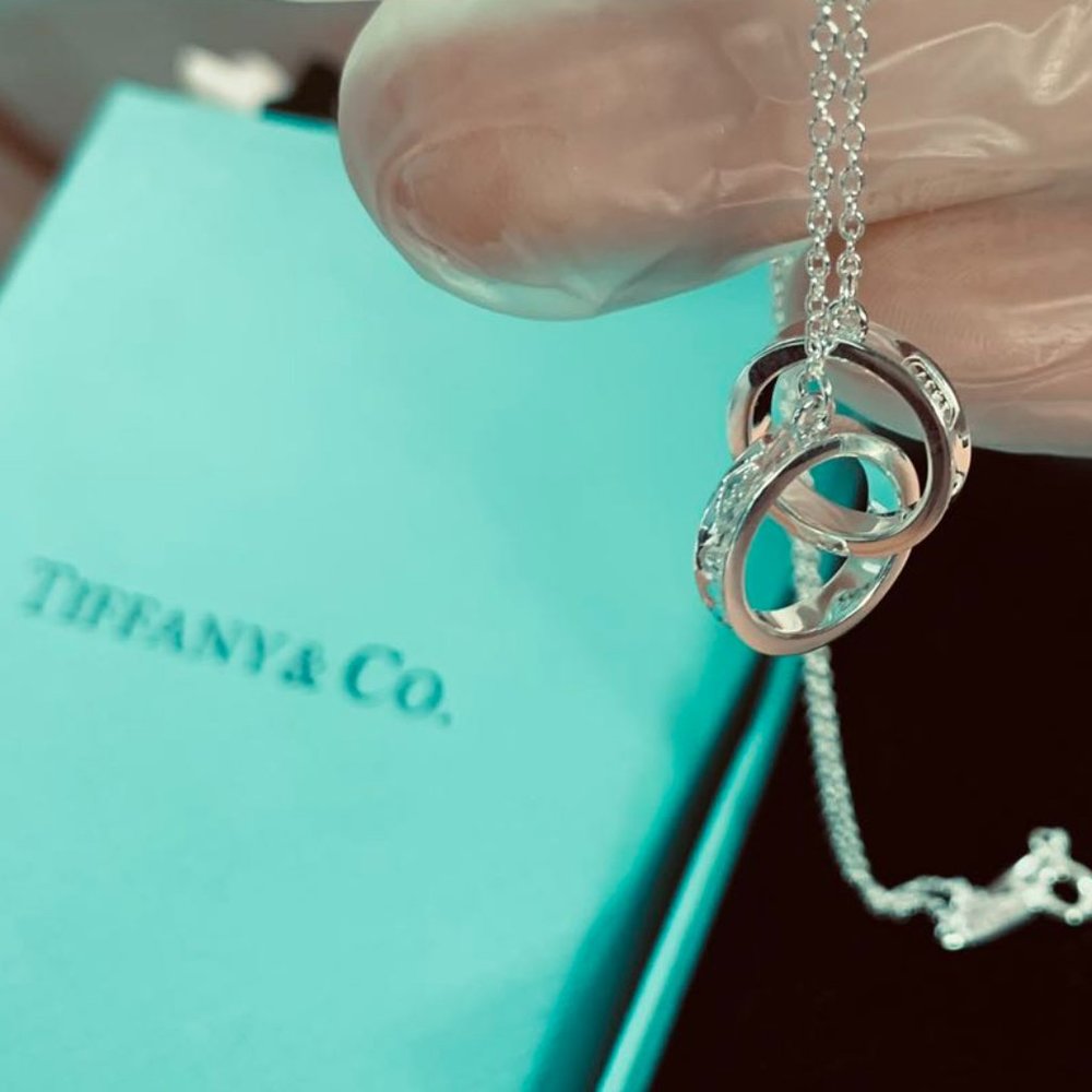Tiffany & Co. Interlocking Circles Pendant Sterling Silver Necklace